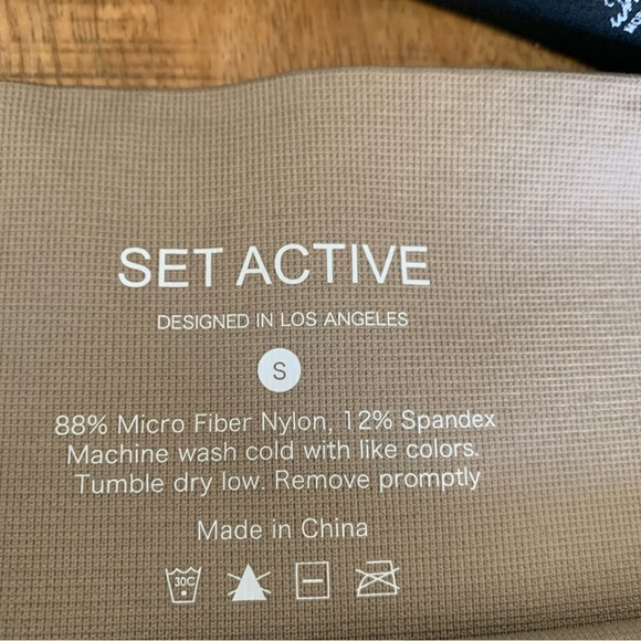 Set Active Sculptflex Leggings in Sand Size Small - Picture 7 of 13